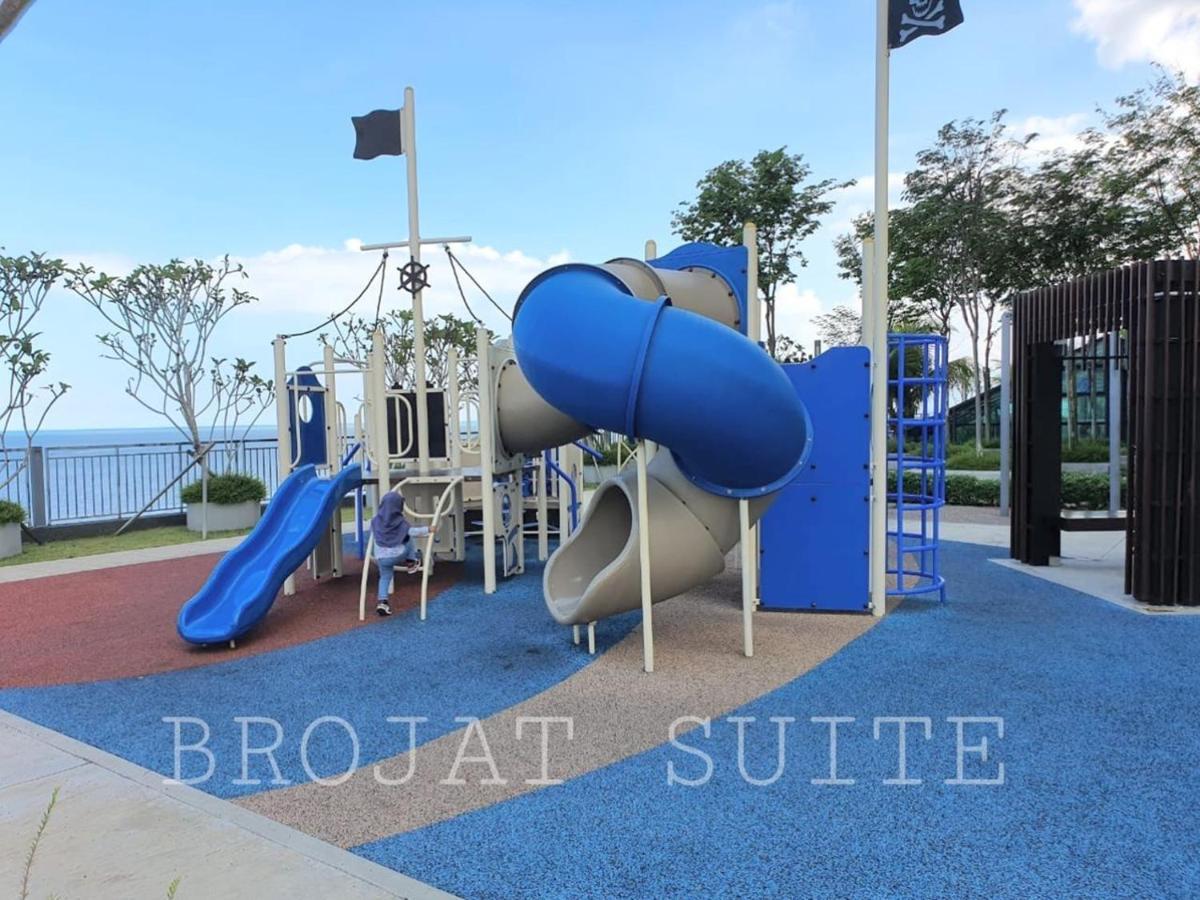 Brojat Suite Family Sea View @ Imperium Residence كوانتان المظهر الخارجي الصورة