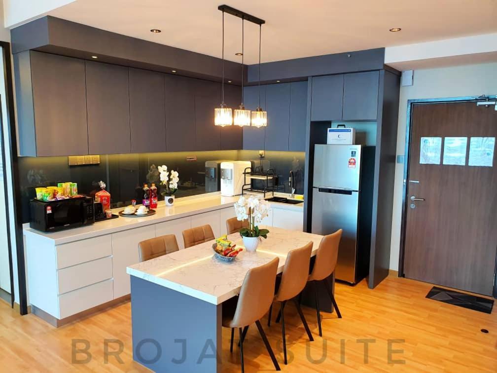 Brojat Suite Family Sea View @ Imperium Residence كوانتان المظهر الخارجي الصورة